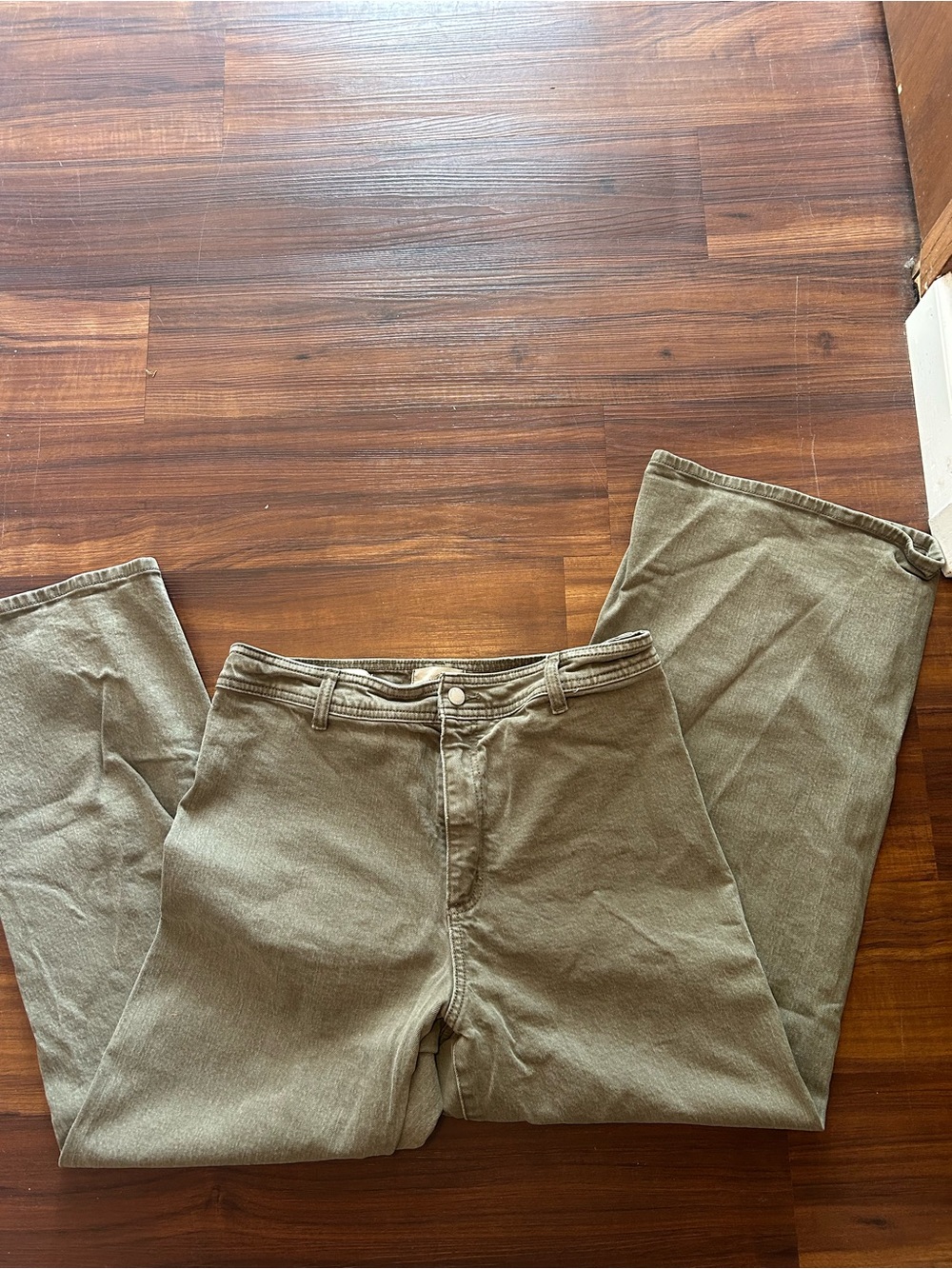 Universal Thread Olive Chino Pants